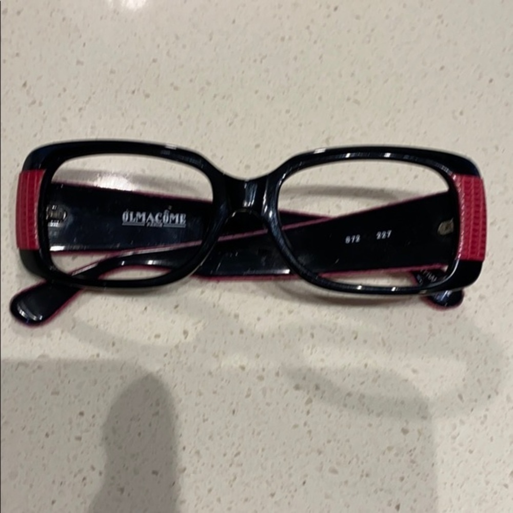 OLMACOME sunglass frames with no lens. Black pink